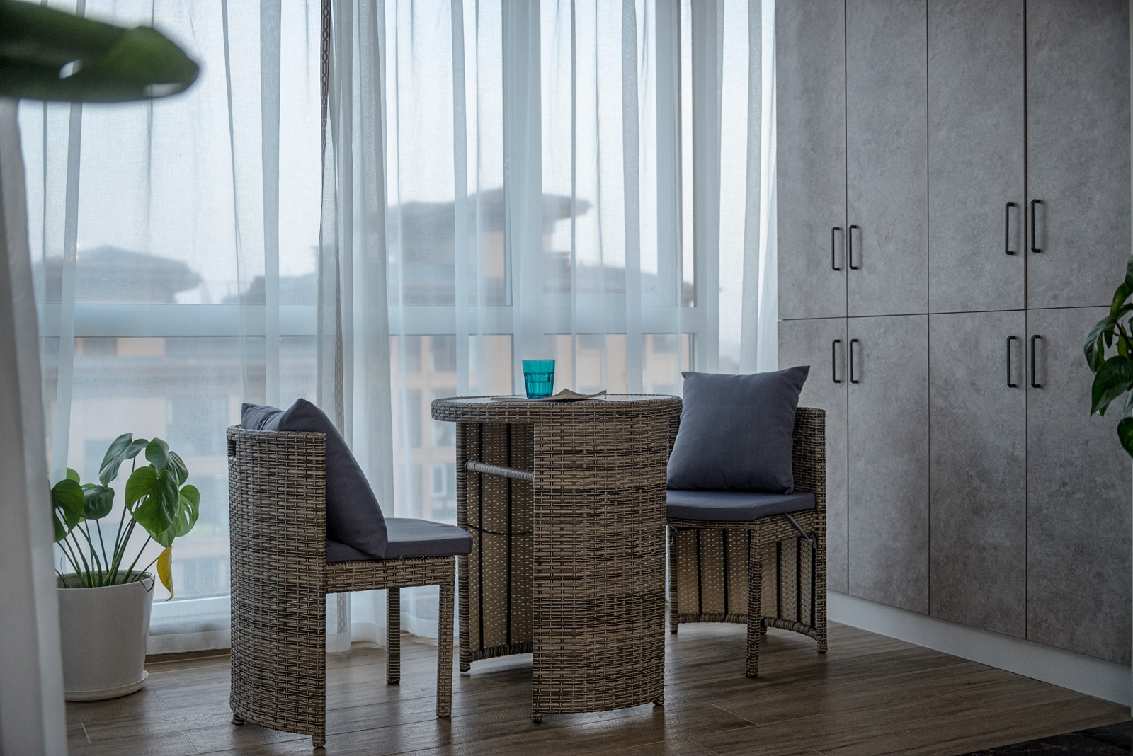 裝修公司現(xiàn)代簡約風(fēng)格室內(nèi)裝修效果圖-陽臺(tái) 裝修公司現(xiàn)代簡約風(fēng)格室內(nèi)裝修效果圖-陽臺(tái)