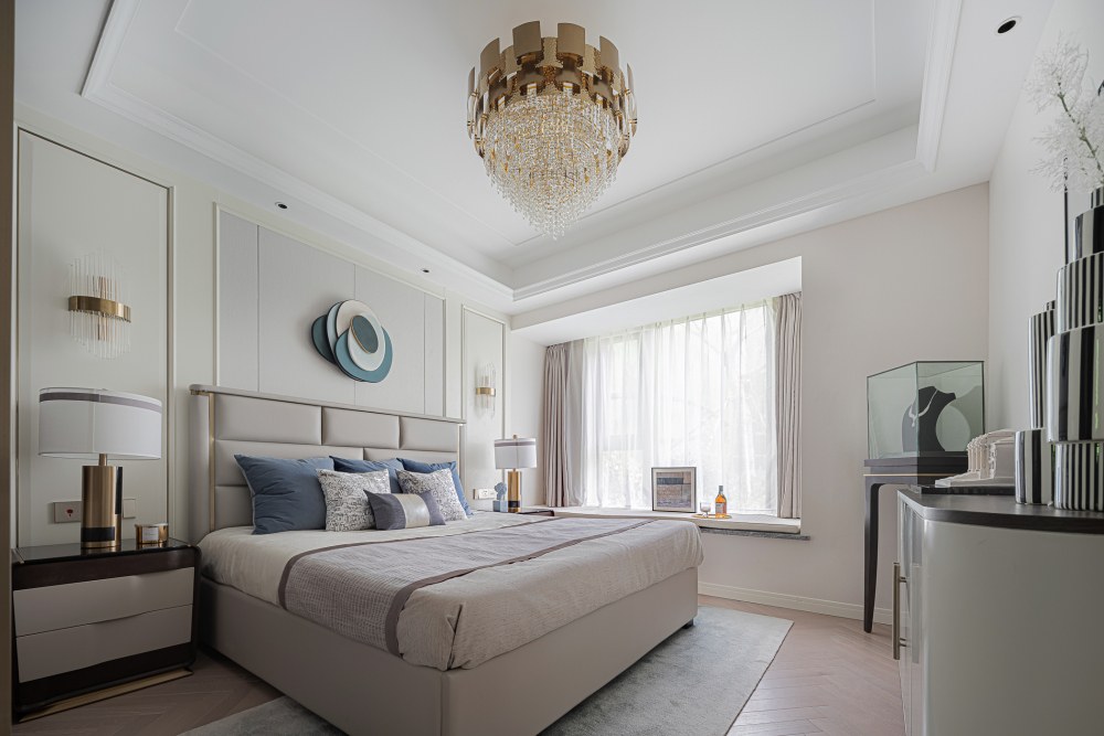 現(xiàn)代輕奢風(fēng)格室內(nèi)設(shè)計(jì)家裝案例-主臥 現(xiàn)代輕奢風(fēng)格室內(nèi)設(shè)計(jì)家裝案例-主臥