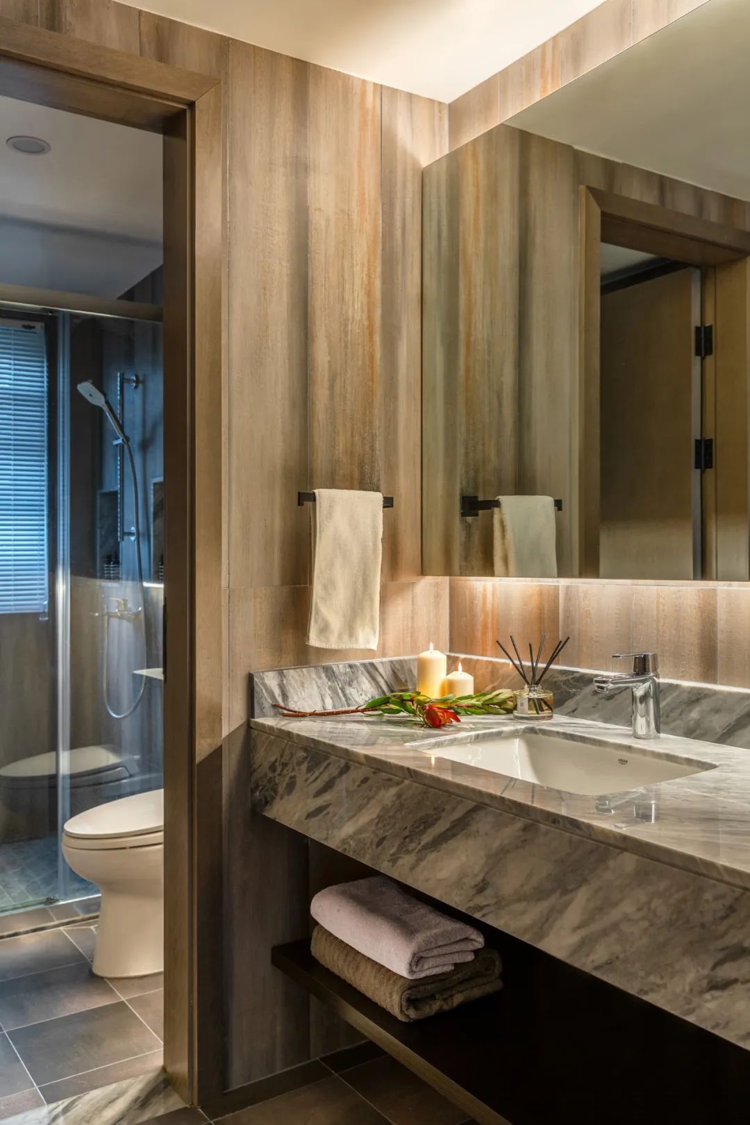 現(xiàn)代摩登風格室內(nèi)設計家裝案例-衛(wèi)生間 現(xiàn)代摩登風格室內(nèi)設計家裝案例-衛(wèi)生間