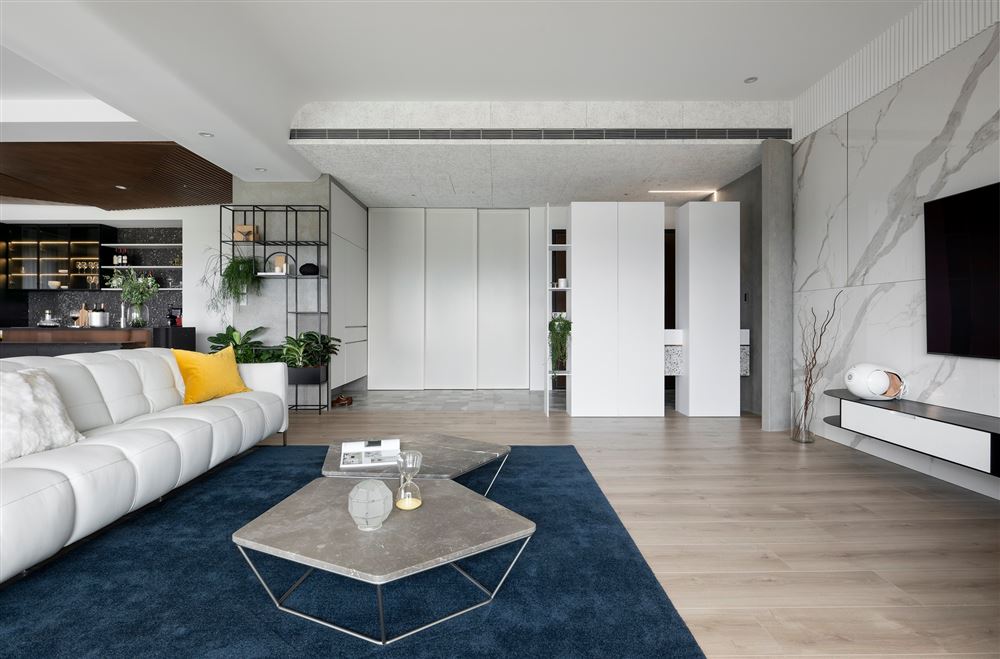 佛山市翡翠西江現(xiàn)代簡(jiǎn)約風(fēng)格四居室裝修案例