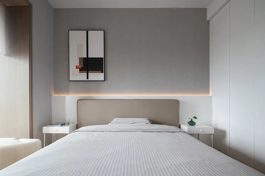 現(xiàn)代簡約風(fēng)格室內(nèi)設(shè)計家裝案例-次臥 現(xiàn)代簡約風(fēng)格室內(nèi)設(shè)計家裝案例-次臥