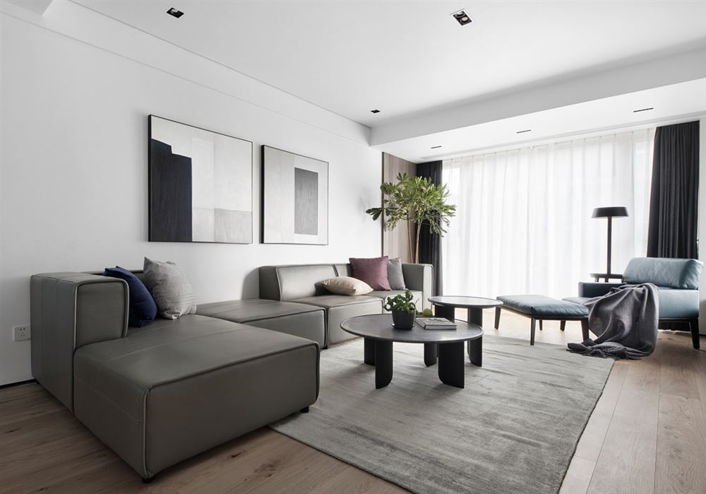 江門市十里方圓現(xiàn)代簡約風格三居室裝修案例