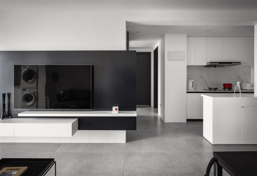 廣州市海珠半島花園三期現(xiàn)代簡約風(fēng)格三居室裝修案例