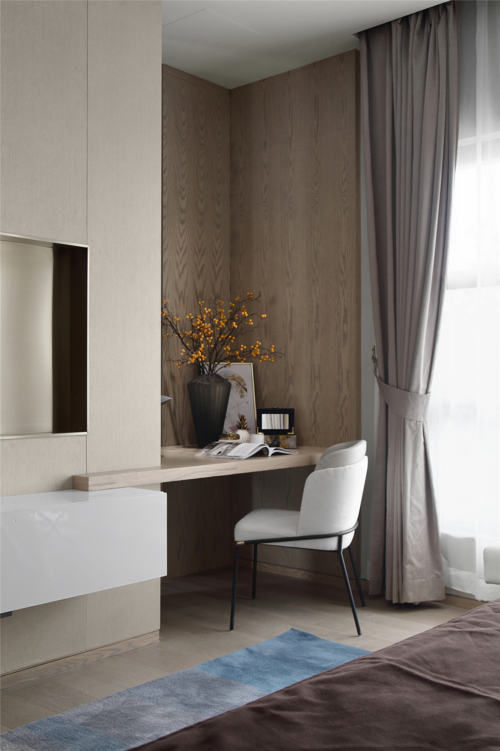 現(xiàn)代簡約風(fēng)格室內(nèi)家裝案例效果圖-臥室梳妝臺 現(xiàn)代簡約風(fēng)格室內(nèi)家裝案例效果圖-臥室梳妝臺