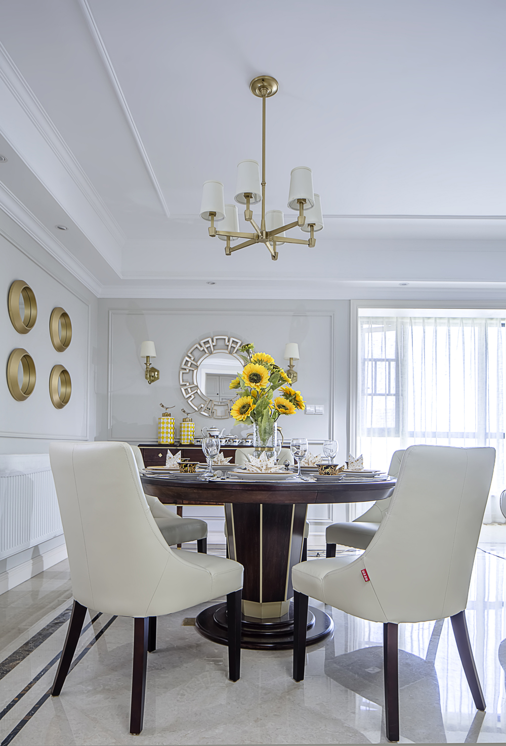 歐式輕奢風格家裝設計室內(nèi)裝修效果圖-餐廳 歐式輕奢風格家裝設計室內(nèi)裝修效果圖-餐廳