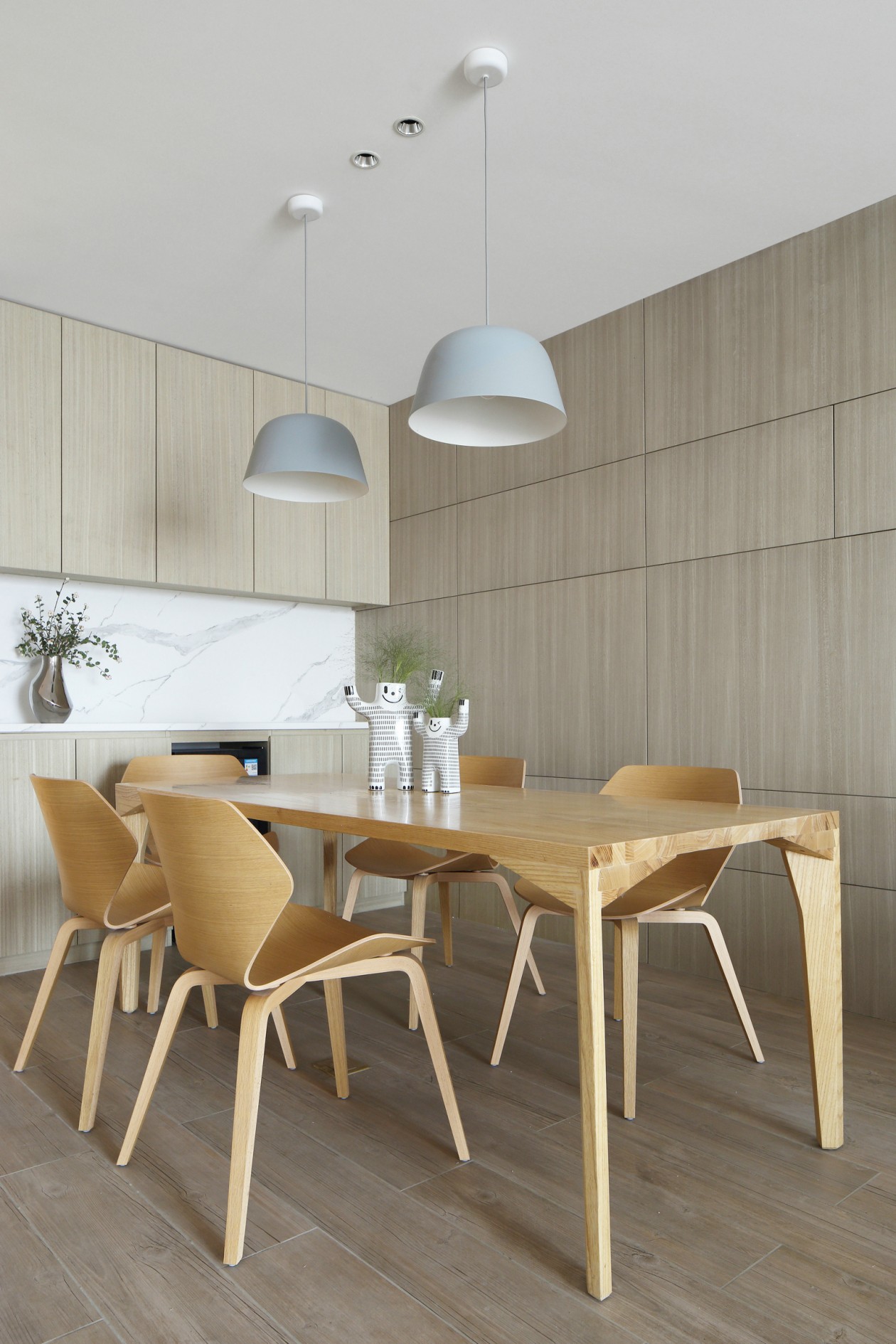 現(xiàn)代簡約風格室內設計家裝案例-餐廳 現(xiàn)代簡約風格室內設計家裝案例-餐廳