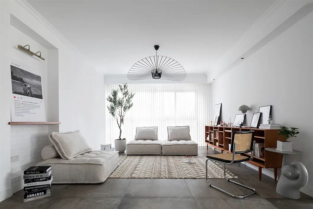 廣州市保利林語山莊北歐風(fēng)格三居室裝修案例