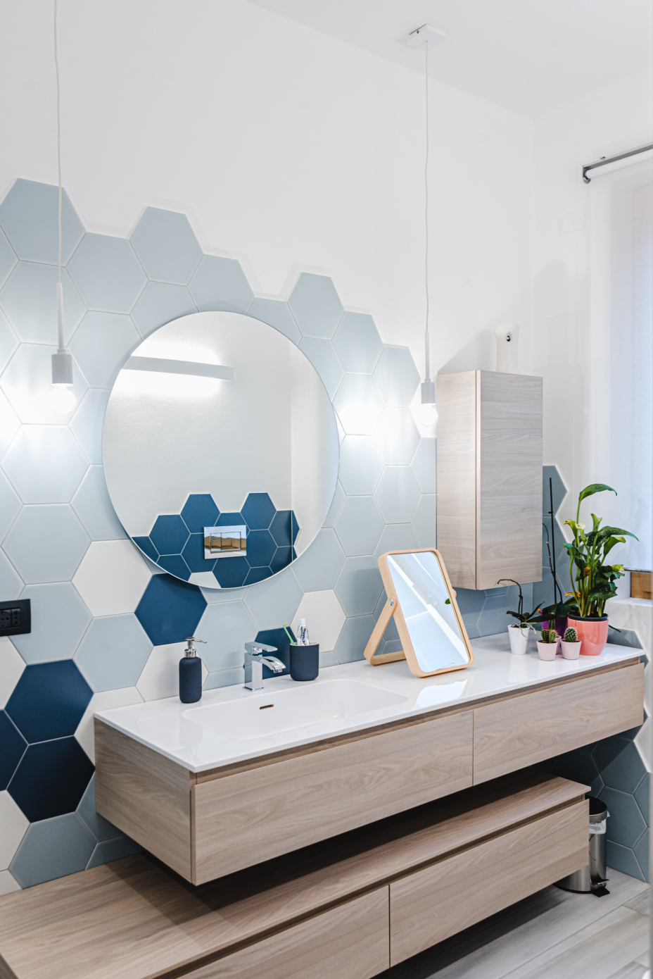 現(xiàn)代前衛(wèi)風(fēng)格家裝設(shè)計(jì)室內(nèi)裝修效果圖-衛(wèi)生間 現(xiàn)代前衛(wèi)風(fēng)格家裝設(shè)計(jì)室內(nèi)裝修效果圖-衛(wèi)生間