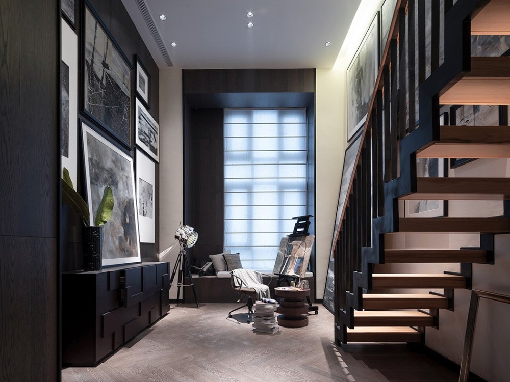 簡(jiǎn)歐輕奢風(fēng)格室內(nèi)家裝案例效果圖-梯間 簡(jiǎn)歐輕奢風(fēng)格室內(nèi)家裝案例效果圖-梯間