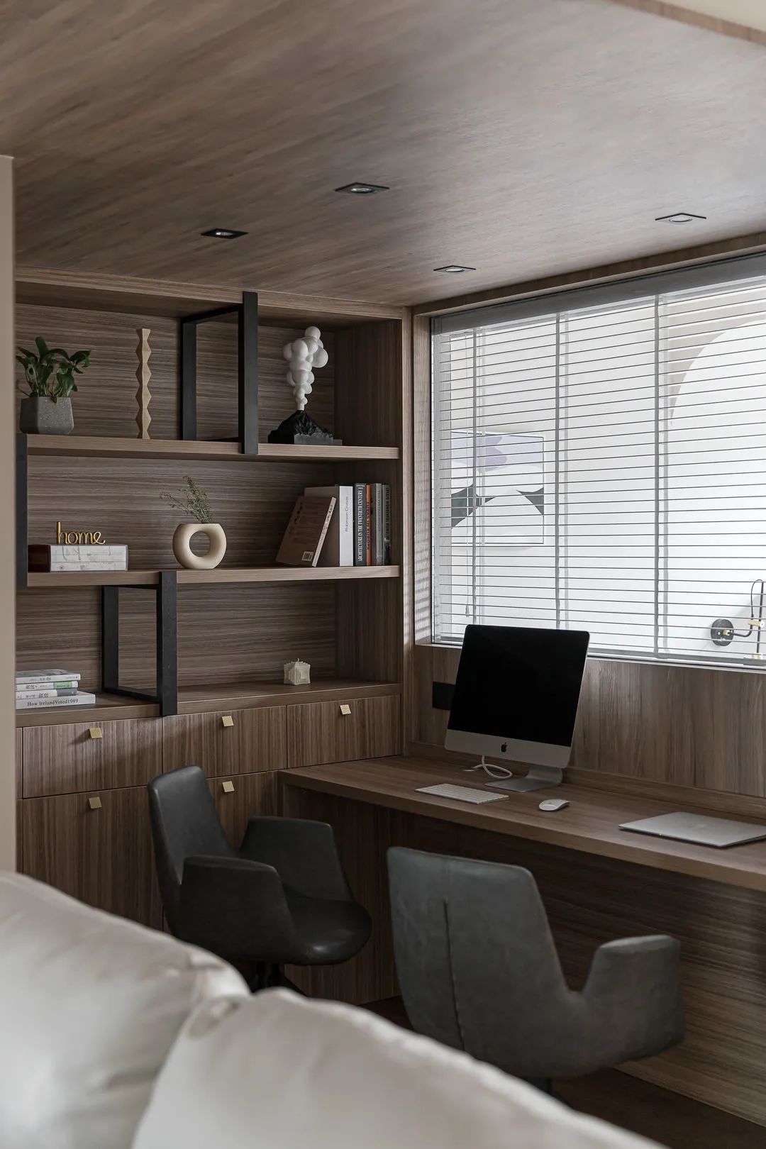 現(xiàn)代風(fēng)格家裝設(shè)計(jì)裝修效果圖-書(shū)房 現(xiàn)代風(fēng)格家裝設(shè)計(jì)裝修效果圖-書(shū)房