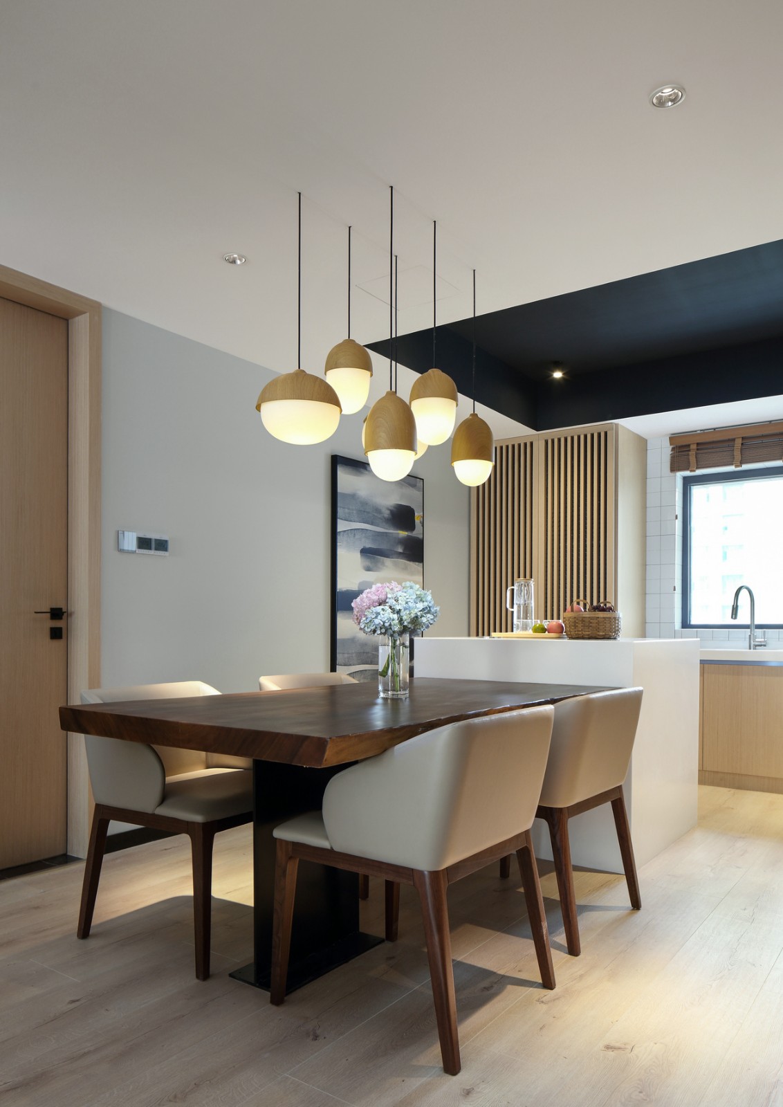 北歐原木風格家裝設計室內(nèi)裝修效果圖-餐廳