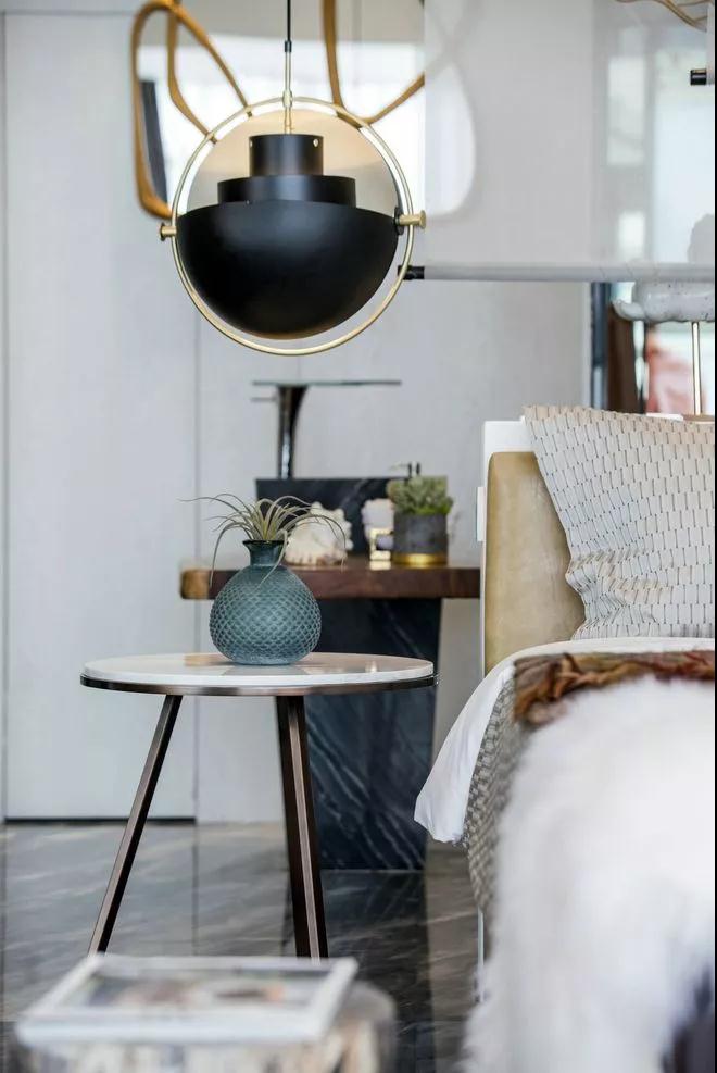 現(xiàn)代簡約風(fēng)格家裝設(shè)計室內(nèi)裝修效果圖-主臥 現(xiàn)代簡約風(fēng)格家裝設(shè)計室內(nèi)裝修效果圖-主臥