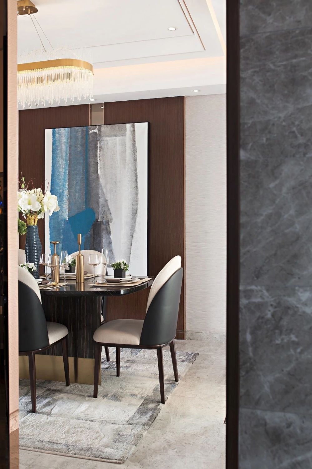 輕奢簡約風(fēng)格室內(nèi)設(shè)計家裝案例-餐廳 輕奢簡約風(fēng)格室內(nèi)設(shè)計家裝案例-餐廳