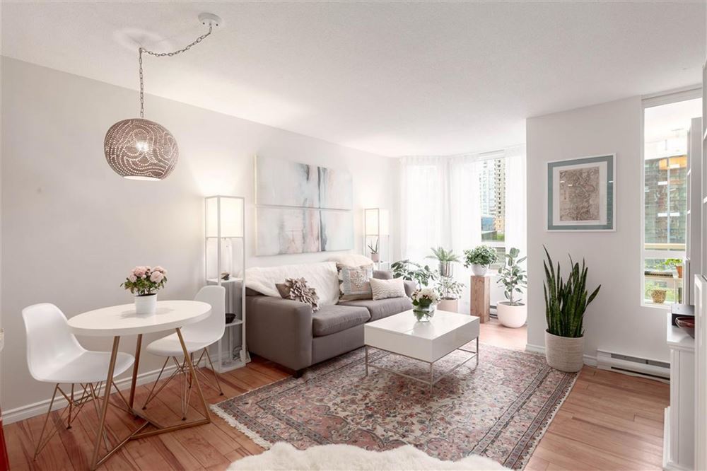 廣州市合景臻頤府現(xiàn)代簡約風(fēng)格二居室裝修案例