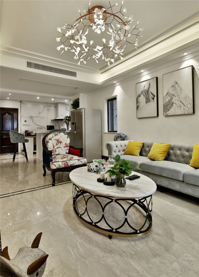 江門市興南小區(qū)美式風(fēng)格三居室裝修案例