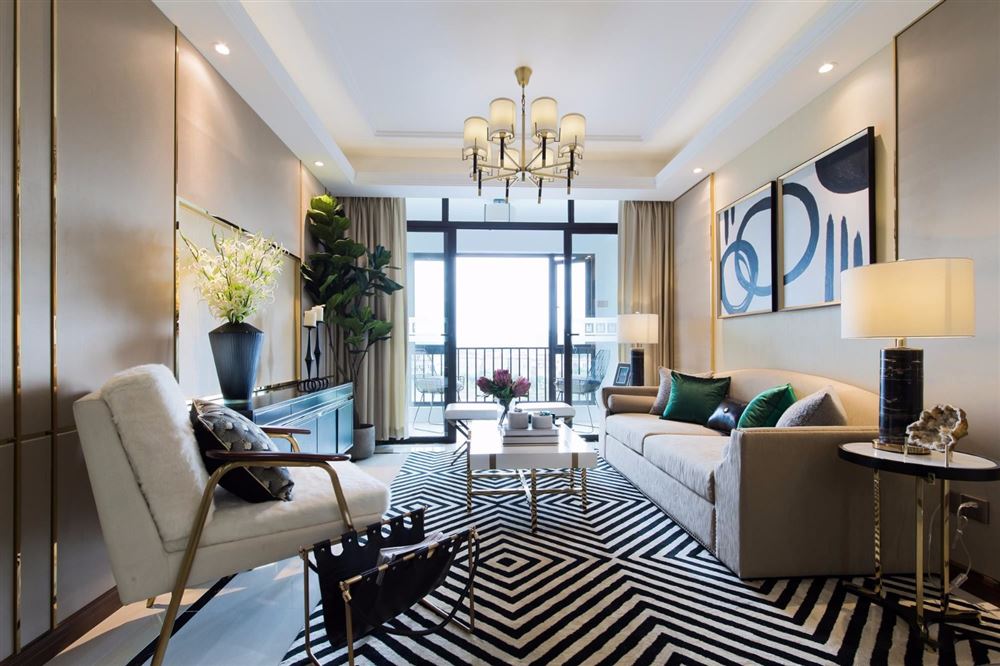 佛山市保利閱江臺輕奢風(fēng)格三居室裝修案例