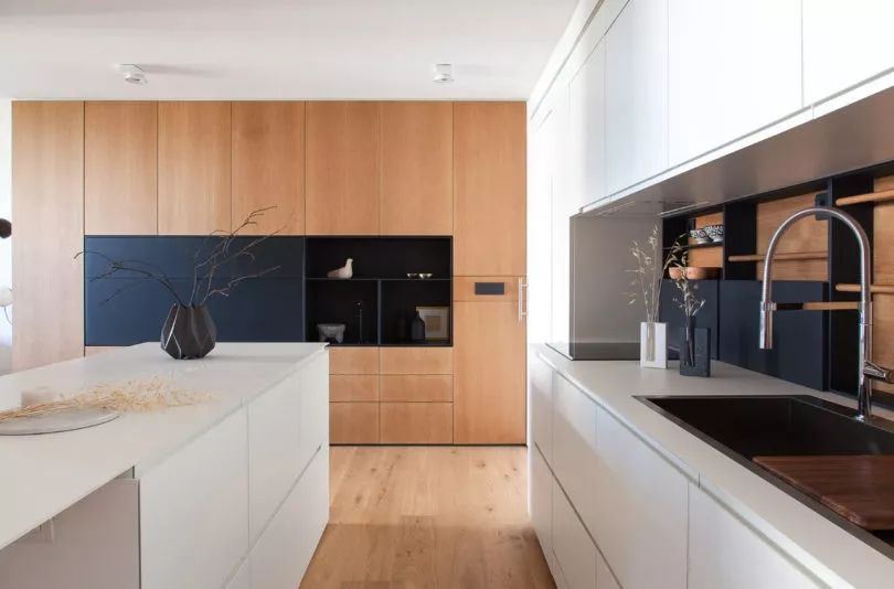 昭通市鳳凰鎮(zhèn)家屬區(qū)歐式風(fēng)格三居室裝修案例