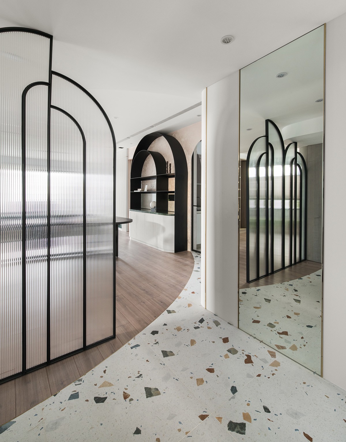 現(xiàn)代簡約風(fēng)格室內(nèi)設(shè)計(jì)家裝案例-玄關(guān) 現(xiàn)代簡約風(fēng)格室內(nèi)設(shè)計(jì)家裝案例-玄關(guān)