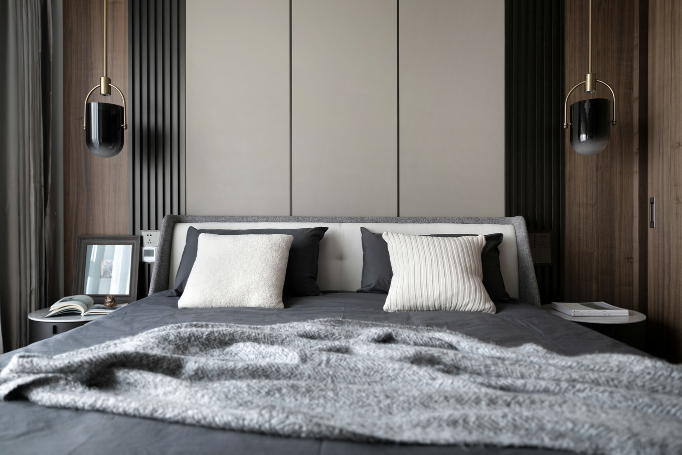 裝修案例現(xiàn)代簡(jiǎn)約風(fēng)格室內(nèi)裝修效果圖-臥室 裝修案例現(xiàn)代簡(jiǎn)約風(fēng)格室內(nèi)裝修效果圖-臥室