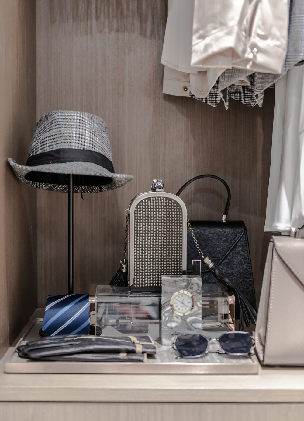 新中式風(fēng)格室內(nèi)設(shè)計家裝案例-臥室衣柜 新中式風(fēng)格室內(nèi)設(shè)計家裝案例-臥室衣柜