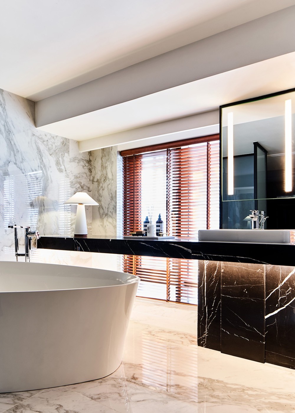 簡(jiǎn)歐輕奢風(fēng)格室內(nèi)家裝案例效果圖-衛(wèi)生間 簡(jiǎn)歐輕奢風(fēng)格室內(nèi)家裝案例效果圖-衛(wèi)生間