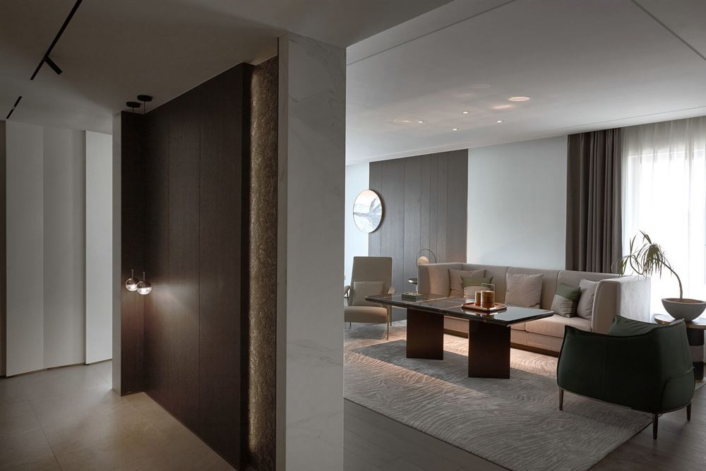 佛山市龍光&middot;玖悅灣現(xiàn)代簡約風(fēng)格四居室裝修案例