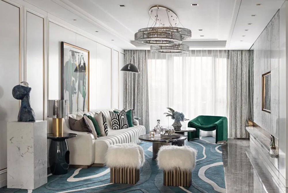 楚雄彝族自治州半山國際輕奢風(fēng)格別墅裝修案例