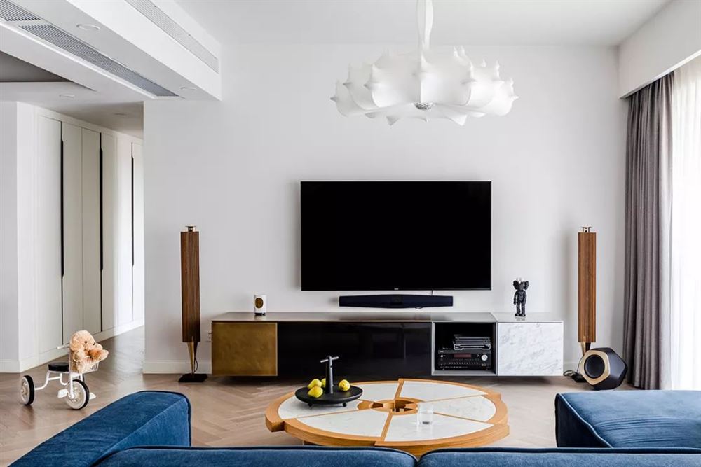 汕頭市御園現(xiàn)代簡(jiǎn)約風(fēng)格三居室裝修案例