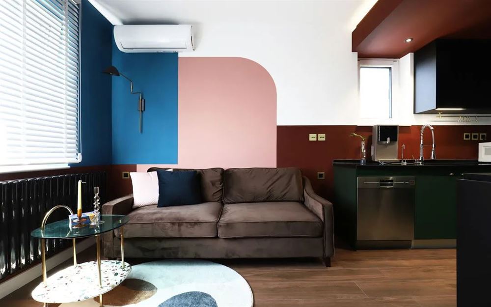 昭通市南城仕家現(xiàn)代風格三居室裝修案例