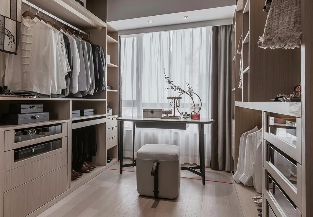 新中式風(fēng)格家裝設(shè)計室內(nèi)裝修效果圖-衣帽間 新中式風(fēng)格家裝設(shè)計室內(nèi)裝修效果圖-衣帽間