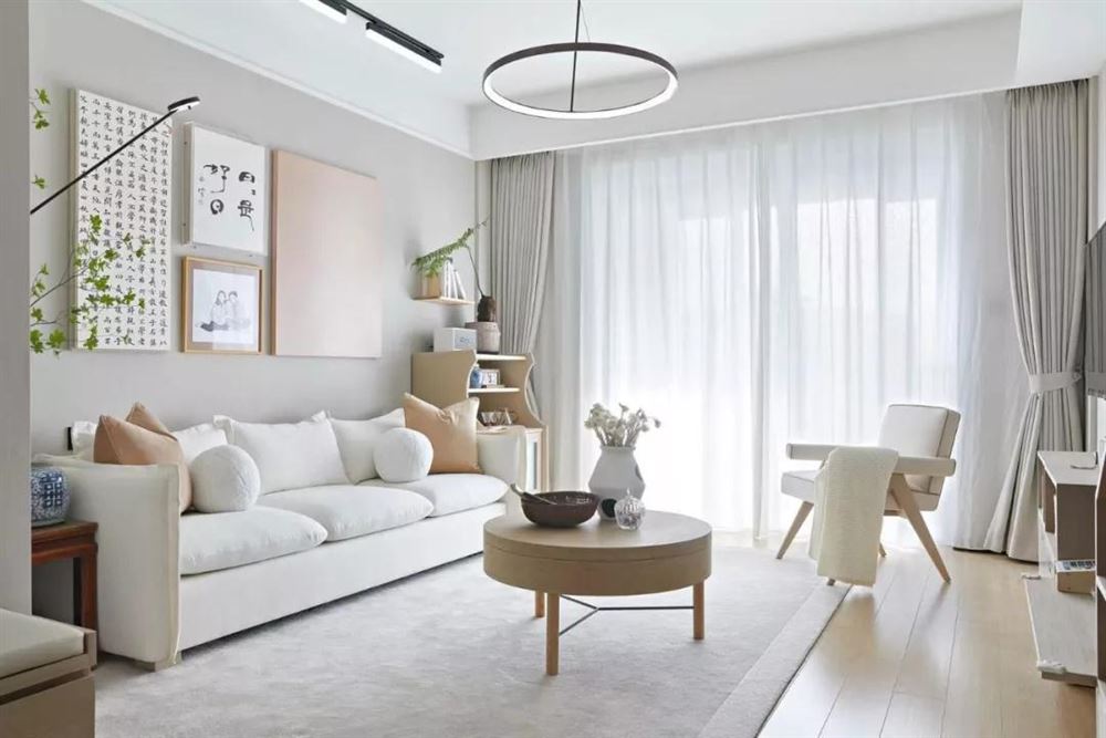 佛山市綠地熙江廣場現(xiàn)代簡約風(fēng)格三居室裝修案例