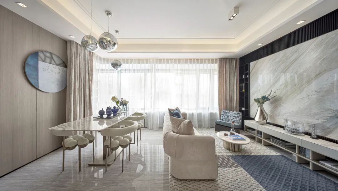 廣州市云星錢隆天譽現(xiàn)代簡約風格三居室裝修案例