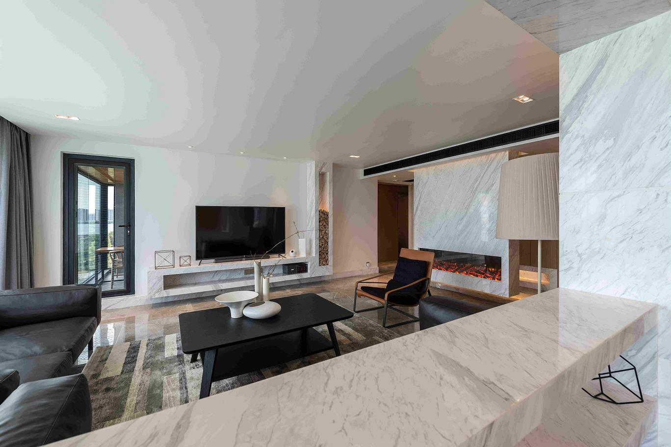 廣州市荔港南灣現(xiàn)代簡約風格三居室裝修案例